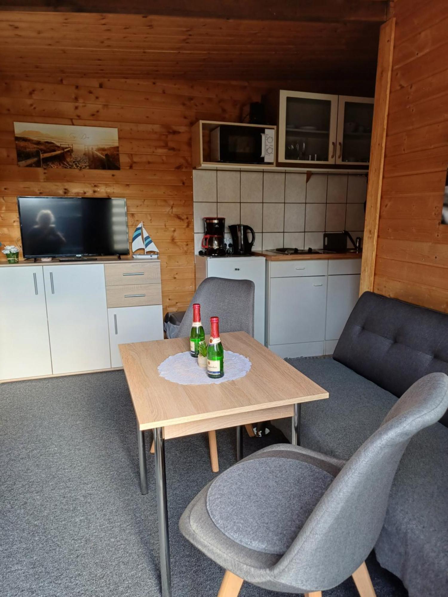 Isla 3 Apartment